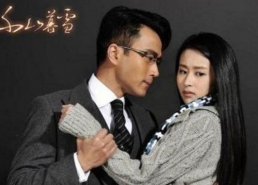 千山暮雪的花絮,幕后花絮揭秘，明星们的甜蜜与泪水